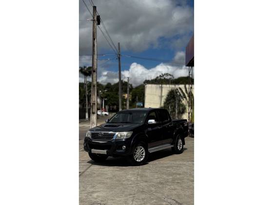 TOYOTA HILUX 3.0 SRV TOP 4X4 CD 16V TURBO INTERCOOLER DIESEL 4P AUTOMÁTICO TOYOTA HILUX 3.0 SRV TOP 4X4 CD 16V TURBO INTERCOOLER DIESEL 4P AUTOMÁTICO